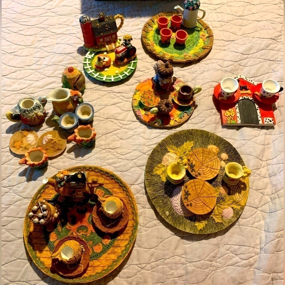 EUC vintage Enesco Mary Rhyner collectible miniature tea sets! 7 sets 40 PIECES!
